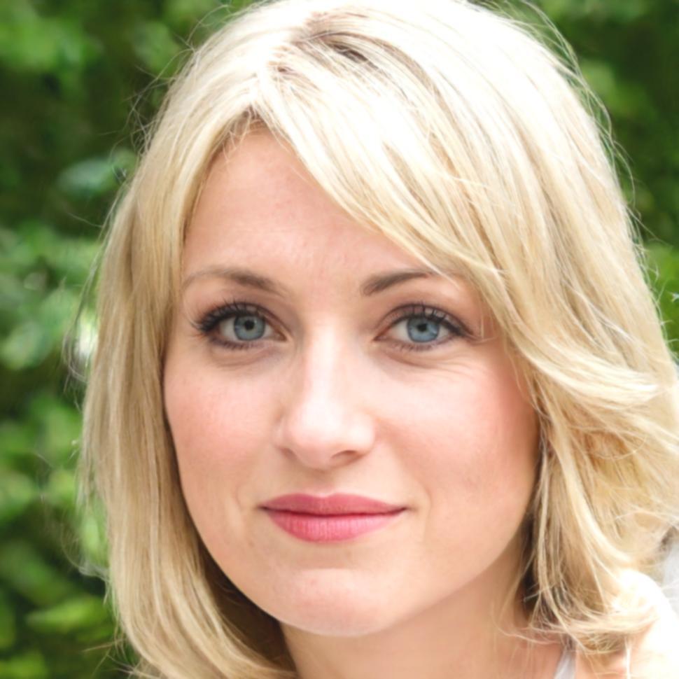 Portrait d'Isabelle Fontaine, formatrice en planification financière